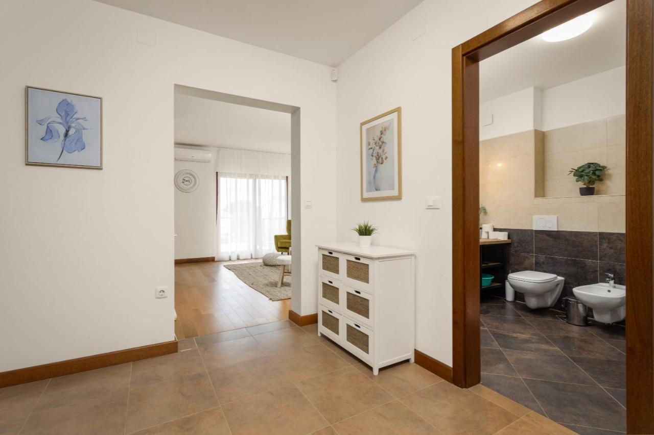 Apartments Cesare With Shared Pool Ližnjan Eksteriør billede