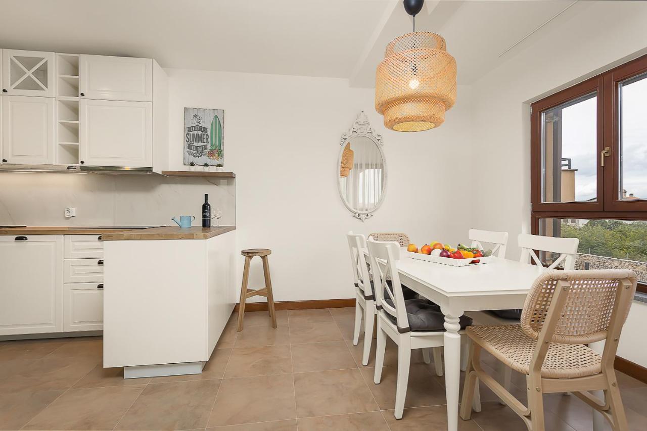 Apartments Cesare With Shared Pool Ližnjan Eksteriør billede